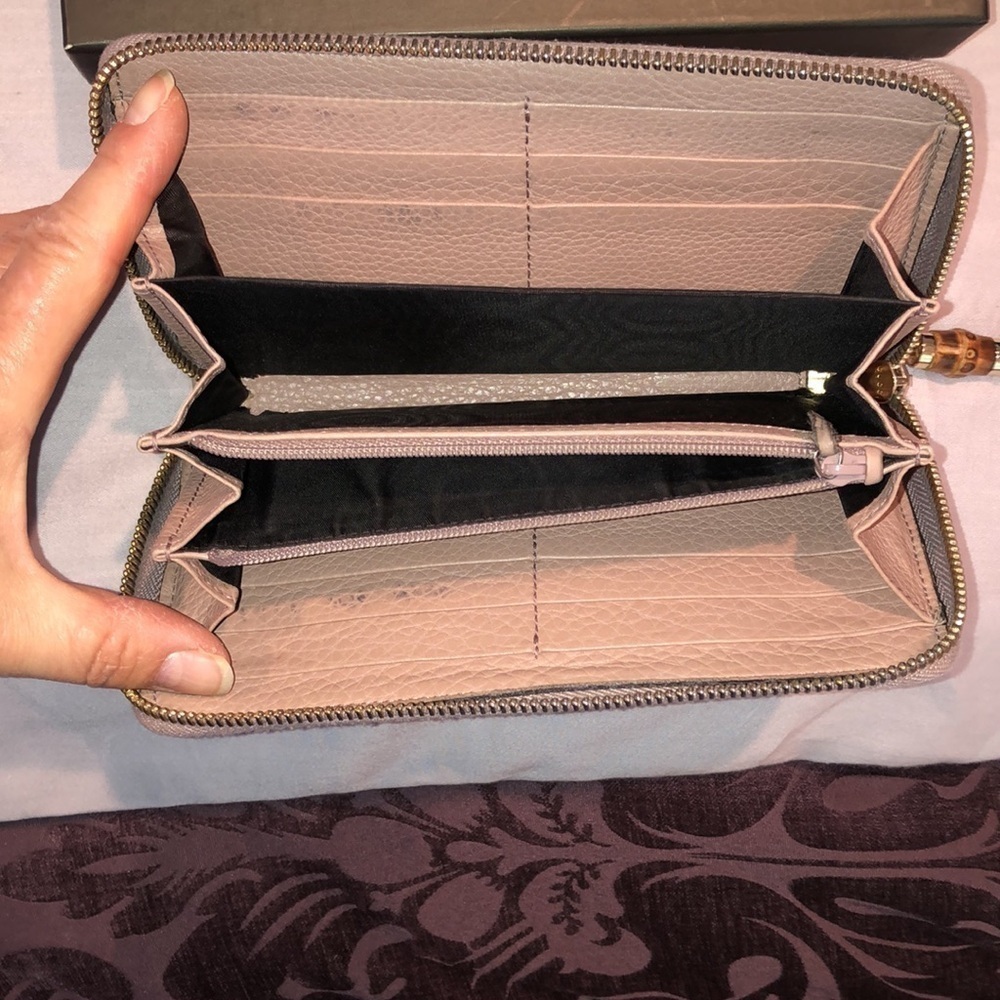 Stunning Gucci Ziparound Wallet in Box - Picture 7 of 7